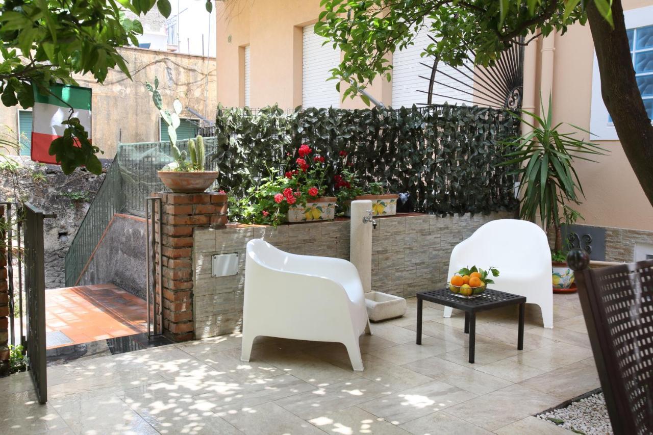 טאורמינה I Due Grifoni Apartments מראה חיצוני תמונה